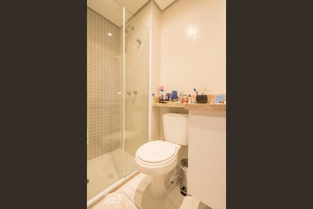 Banheiro de kitnet/studio para alugar com 1 quarto, 28m² em Cidade Monções, São Paulo