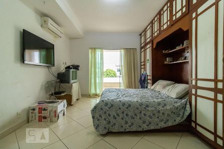 Casa à venda com 360m², 6 quartos e 4 vagasQuarto