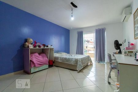 Casa à venda com 360m², 6 quartos e 4 vagasQuarto