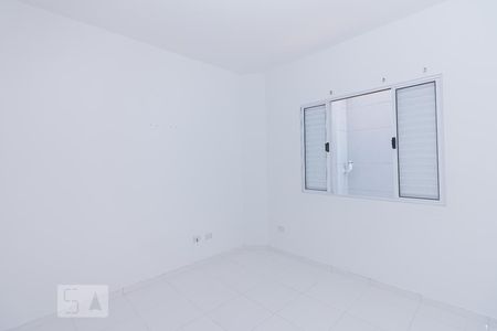 Quarto de casa para alugar com 2 quartos, 64m² em Vila Pereira Barreto, São Paulo