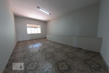 Casa para alugar com 100m², 2 quartos e sem vagaSala