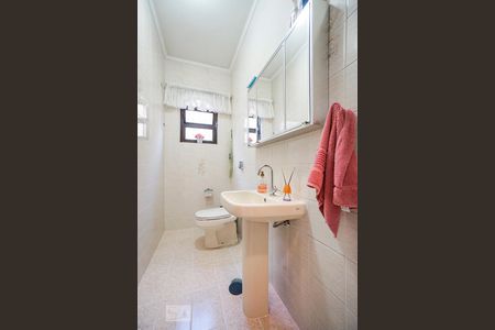 Casa à venda com 210m², 3 quartos e 4 vagasLavabo