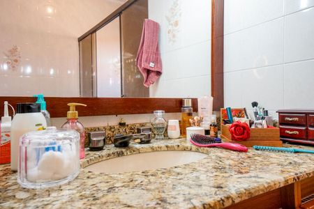 Casa à venda com 210m², 3 quartos e 4 vagasPia