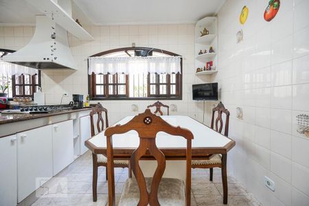 Casa à venda com 210m², 3 quartos e 4 vagasCozinha