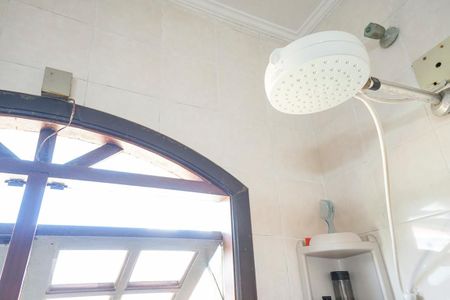 Casa à venda com 210m², 3 quartos e 4 vagasChuveiro