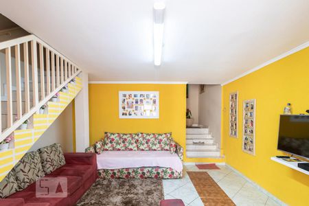 Sala de casa para alugar com 4 quartos, 140m² em Vila Dalila, São Paulo