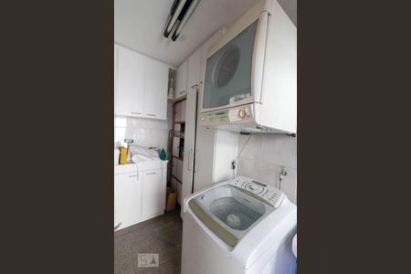 Casa à venda com 300m², 5 quartos e 3 vagasÁrea de Serviço