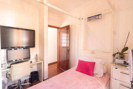 Casa à venda com 300m², 5 quartos e 3 vagasQuarto 2