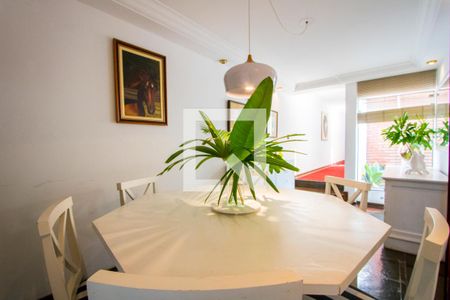 Casa à venda com 300m², 5 quartos e 3 vagasSala de jantar