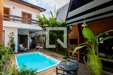 Casa à venda com 300m², 5 quartos e 3 vagasEspaço gourmet/Piscina