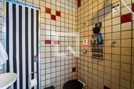 Casa à venda com 300m², 5 quartos e 3 vagasBanheiro de serviço