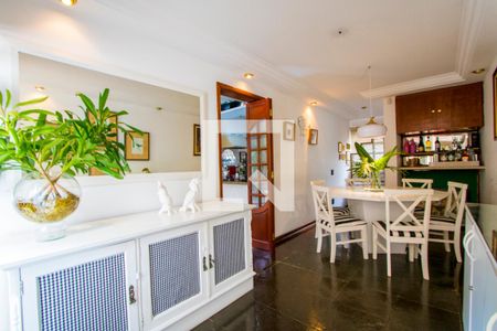 Sala de jantar de casa à venda com 4 quartos, 277m² em Vila Valparaíso, Santo André