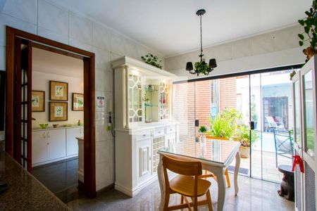 Casa à venda com 300m², 5 quartos e 3 vagasCopa