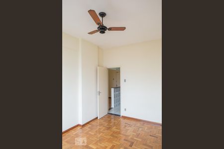 Quarto 1 de apartamento para alugar com 2 quartos, 58m² em Centro, Belo Horizonte