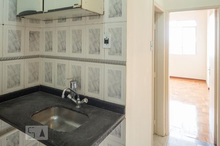 Cozinha de apartamento para alugar com 2 quartos, 58m² em Centro, Belo Horizonte