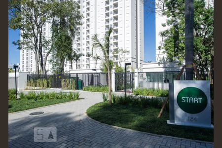 Apartamento para alugar com 54m², 2 quartos e 1 vaga Apartamento para alugar com 54m², 2 quartos e 1 vagaFachada