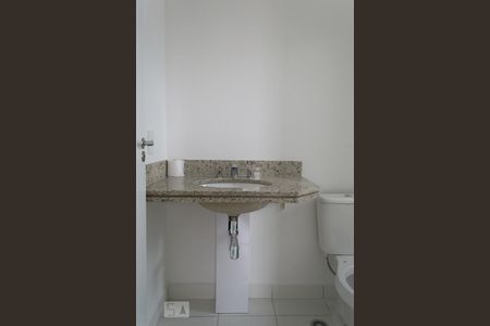 Apartamento para alugar com 54m², 2 quartos e 1 vaga Apartamento para alugar com 54m², 2 quartos e 1 vagaBanheiro da Suíte