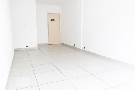 Apartamento para alugar com 65m², 2 quartos e sem vagaSala