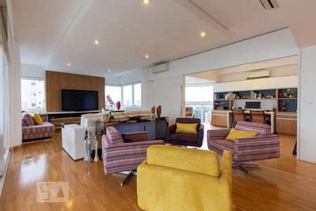 Sala de apartamento à venda com 4 quartos, 244m² em Vila Suzana, São Paulo