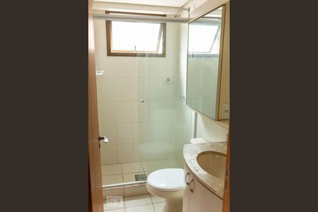 Apartamento à venda com 73m², 2 quartos e 2 vagasBanheiro da Suíte