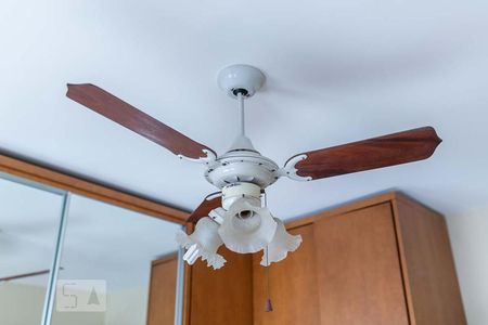 Apartamento à venda com 73m², 2 quartos e 2 vagasQuarto 1