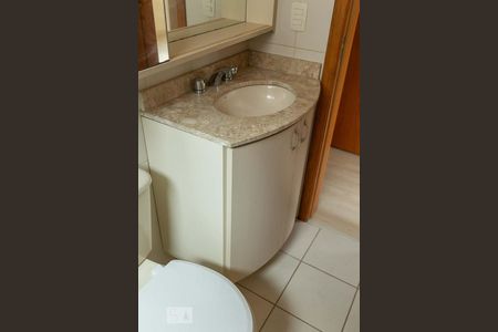 Apartamento à venda com 73m², 2 quartos e 2 vagasBanheiro da Suíte