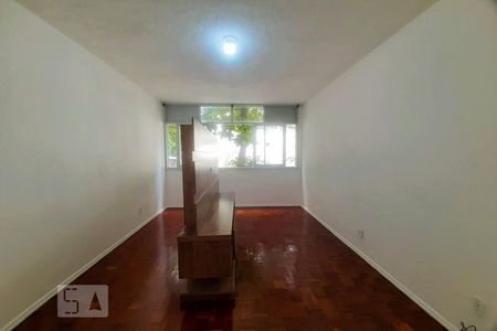 Apartamento à venda com 84m², 2 quartos e 1 vagaSala