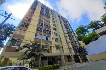 Apartamento à venda com 84m², 2 quartos e 1 vagaFachada