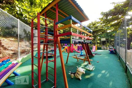 Apartamento à venda com 84m², 2 quartos e 1 vagaÁrea Comum - Playground