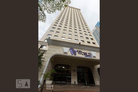 Apartamento para alugar com 34m², 1 quarto e 1 vagaFachada