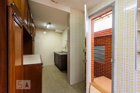 Casa para alugar com 126m², 2 quartos e 2 vagasCozinha