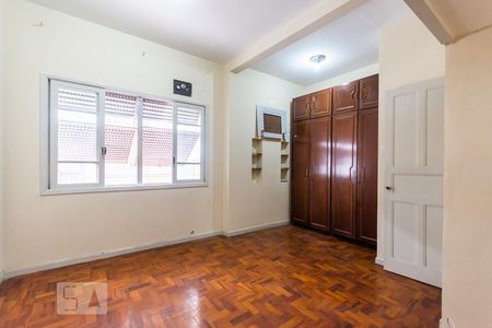 Quarto 1 de casa para alugar com 2 quartos, 126m² em Embaré, Santos