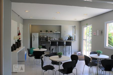 Apartamento para alugar com 31m², 1 quarto e sem vagaÁrea comum - Salão de festas