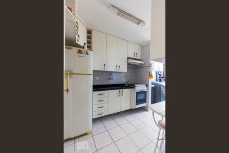 Apartamento à venda com 55m², 2 quartos e 1 vagaCozinha
