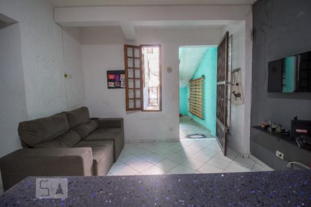 Sala de casa para alugar com 2 quartos, 55m² em Parque São Jorge, São Paulo