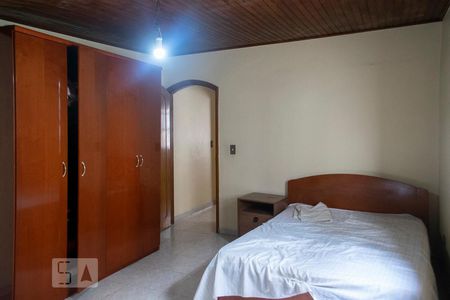 Casa à venda com 382m², 4 quartos e 6 vagasQUARTO 4 SUITE