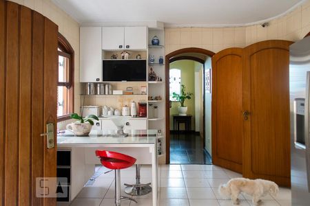 Casa à venda com 382m², 4 quartos e 6 vagasCOZINHA