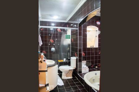 Casa à venda com 382m², 4 quartos e 6 vagasBANHEIRO SUITE