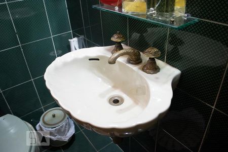 LAVABO de casa à venda com 4 quartos, 382m² em Carandiru, São Paulo