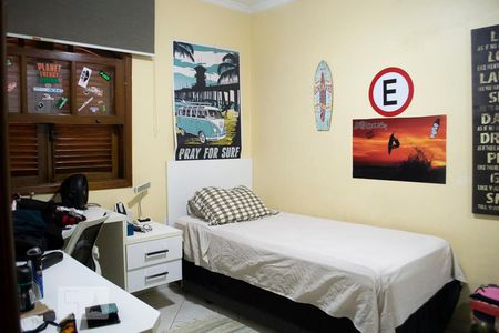 Casa à venda com 382m², 4 quartos e 6 vagasQUARTO 2