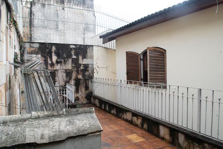 Casa à venda com 382m², 4 quartos e 6 vagasLAJE