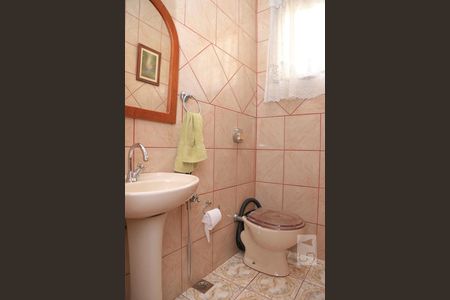 Casa de condomínio à venda com 430m², 3 quartos e 1 vagaLavabo