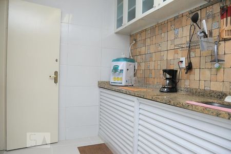 Casa de condomínio à venda com 430m², 3 quartos e 1 vagaCozinha