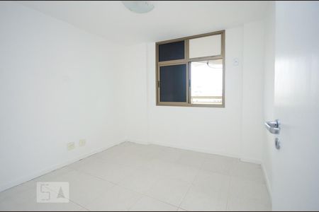 Quarto 1 de apartamento para alugar com 2 quartos, 181m² em Ingá, Niterói