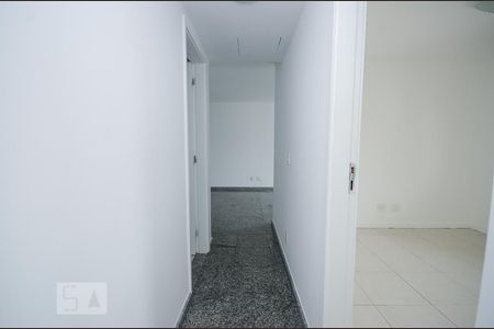 Corredor de apartamento para alugar com 2 quartos, 181m² em Ingá, Niterói