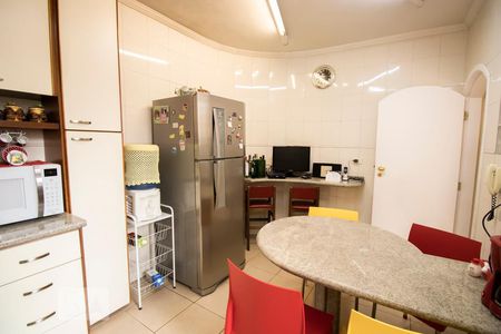 Casa à venda com 337m², 3 quartos e 5 vagasCozinha