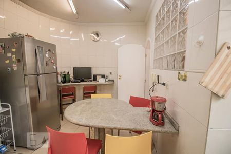 Casa à venda com 337m², 3 quartos e 5 vagasCozinha