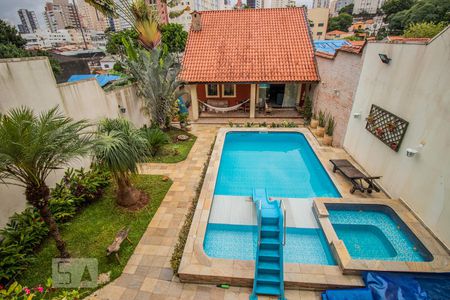 Casa à venda com 337m², 3 quartos e 5 vagasPiscina
