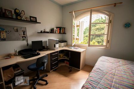 Casa à venda com 337m², 3 quartos e 5 vagasDormitório 1