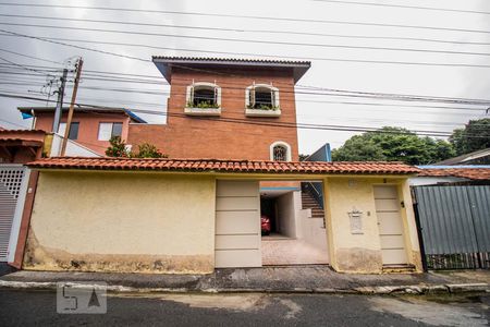 Casa à venda com 337m², 3 quartos e 5 vagasFachada